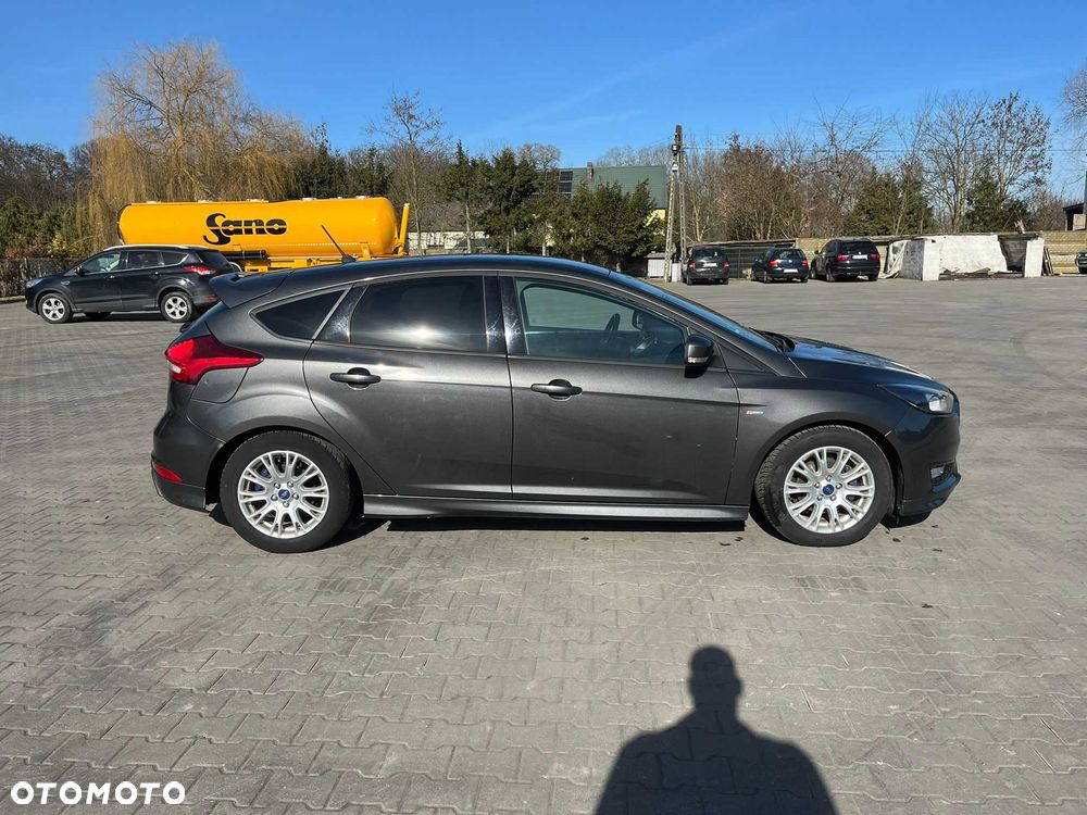 Ford Focus - 2