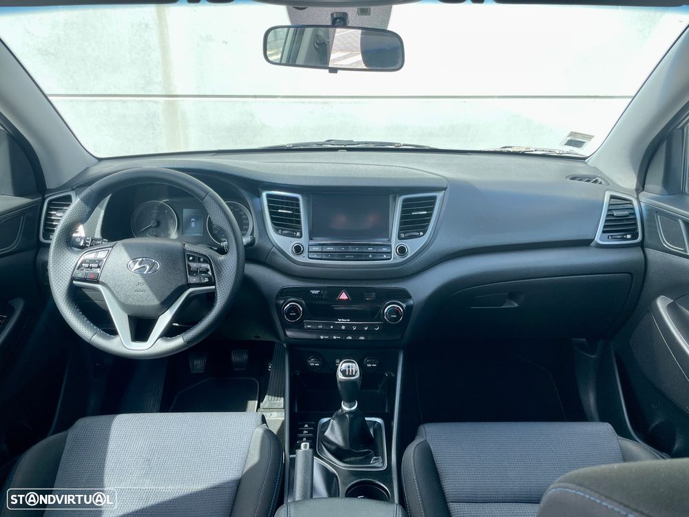 Hyundai Tucson 1.7 CRDi Executive - 11