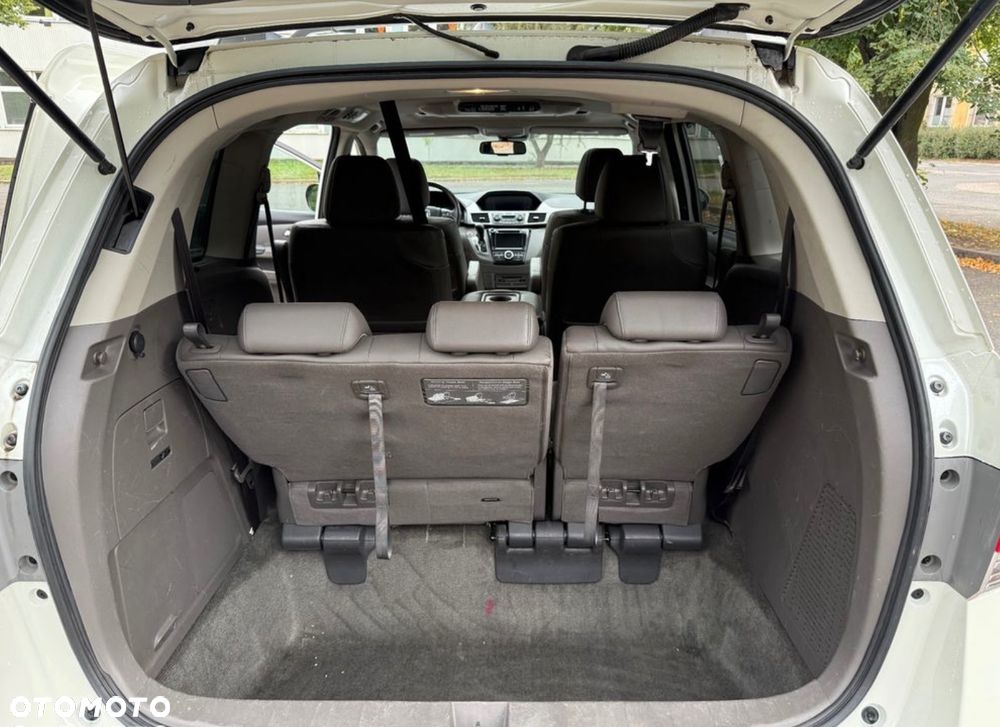 Honda Odyssey 3.5 LX - 29