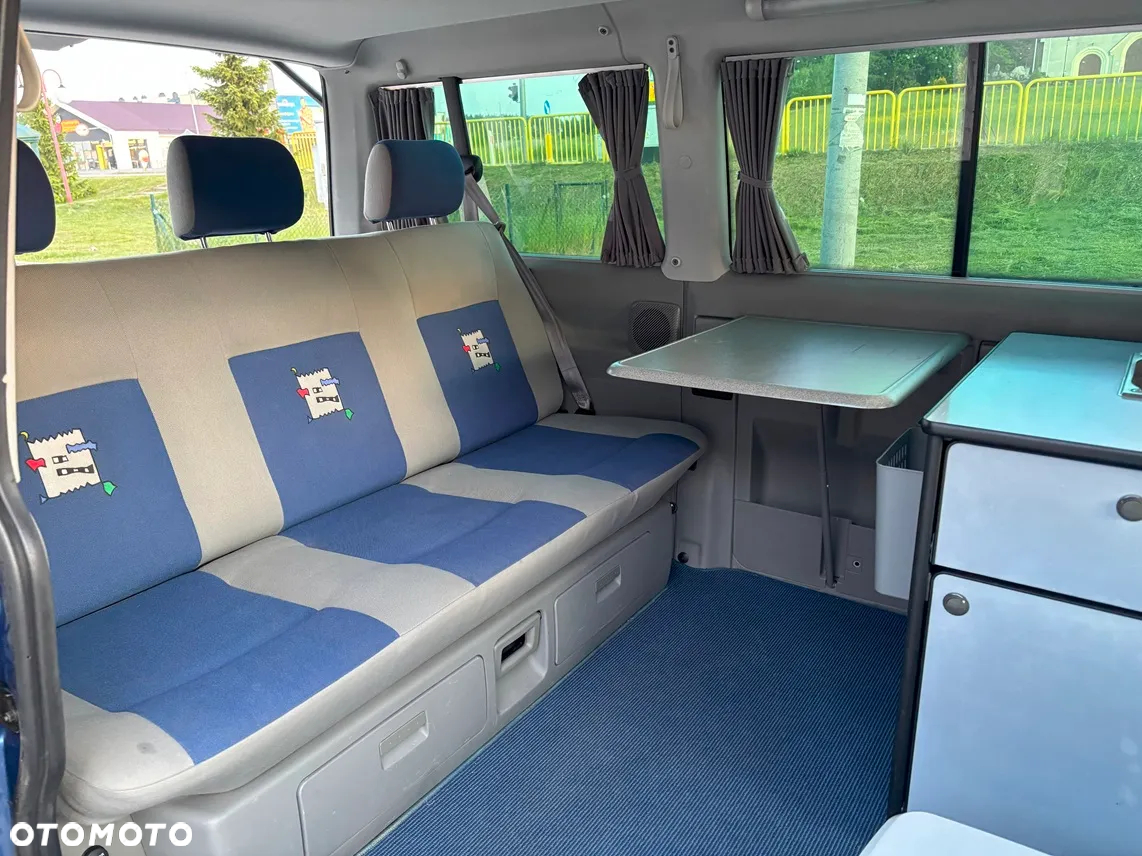 Volkswagen Multivan TDI - 15