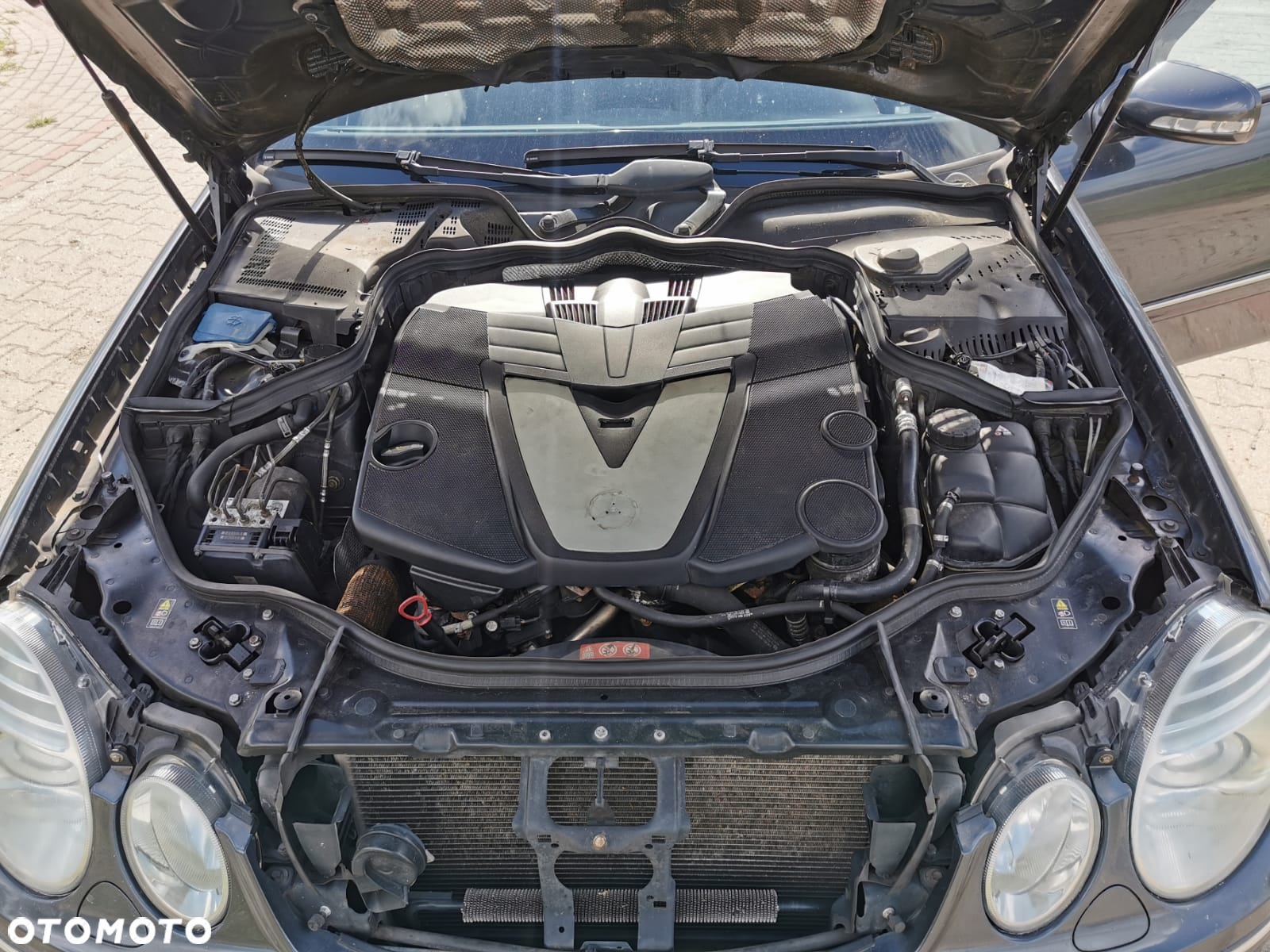 Mercedes-Benz Klasa E 320 CDI 4-Matic Avantgarde - 31