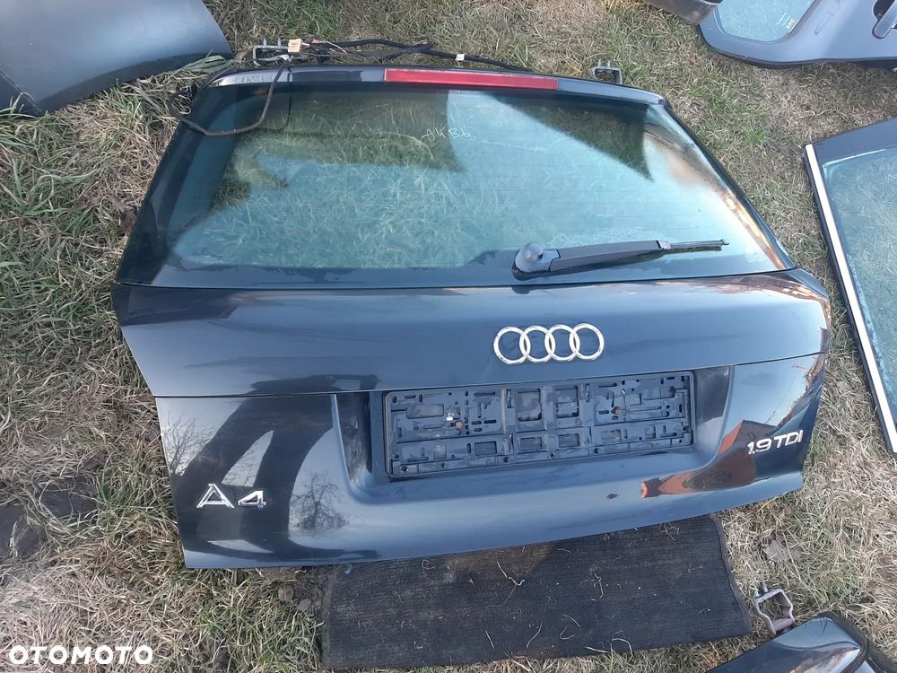 Klapa Audi A4 B6 Avant kombi - 1