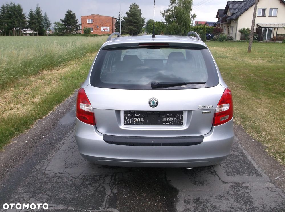 Skoda Fabia 1.2 TSI STYLE EDITION - 38