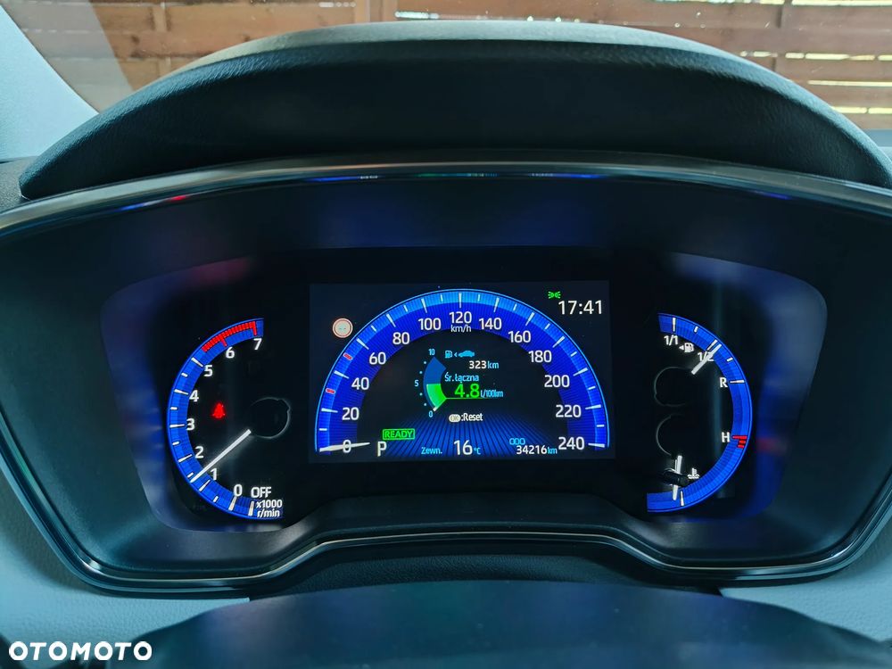 Toyota Corolla 1.8 Hybrid Comfort - 12