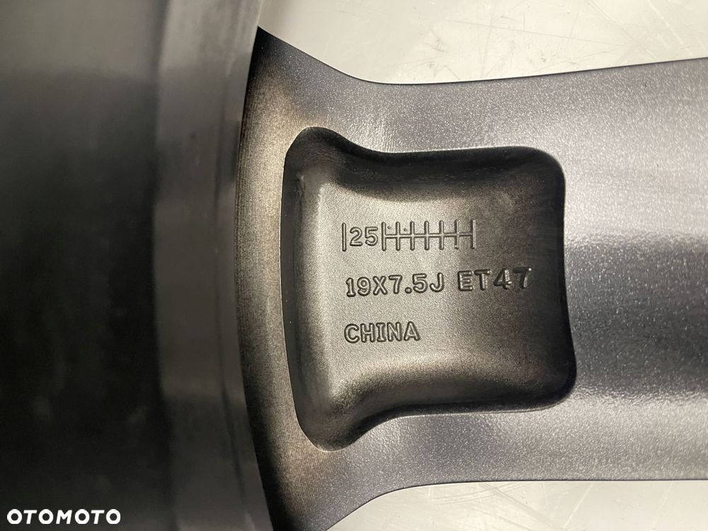 FELGA VOLVO EX30 7,5J 19 ET47 80034852 - 5