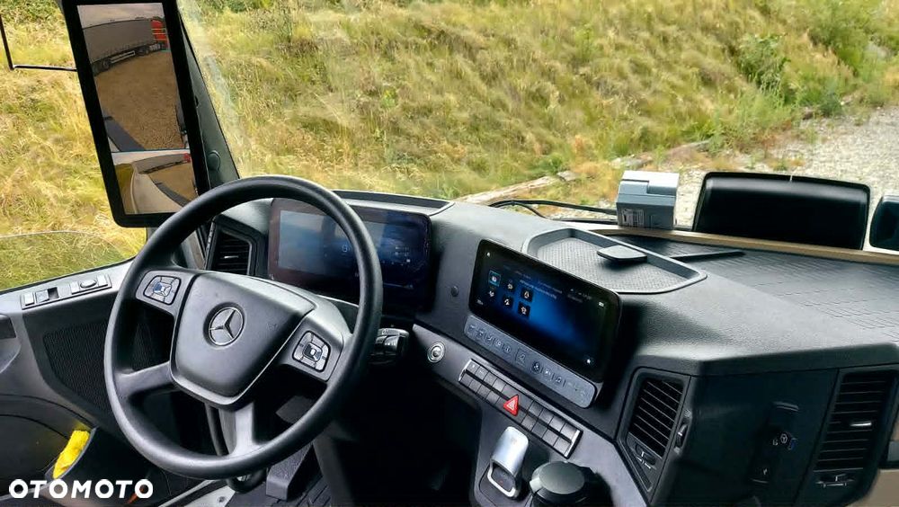 Mercedes-Benz Actros - 10