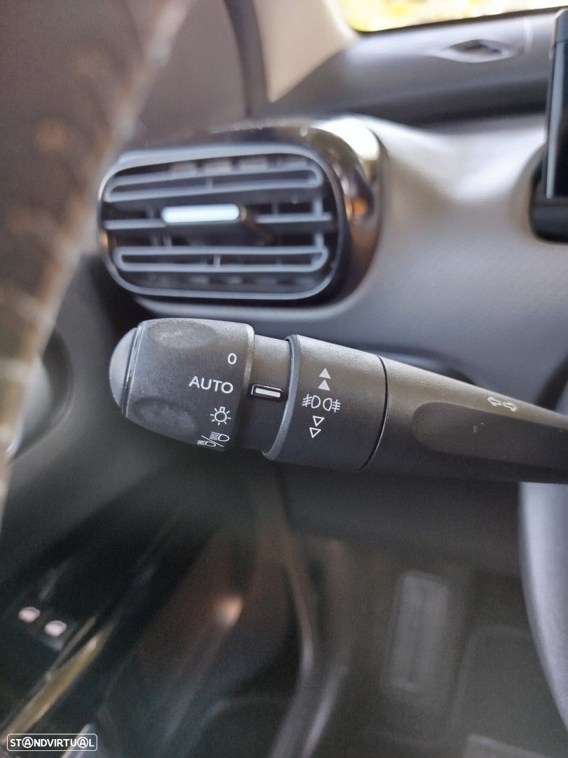 Citroën C4 Cactus 1.2 PureTech Shine EAT6 - 27