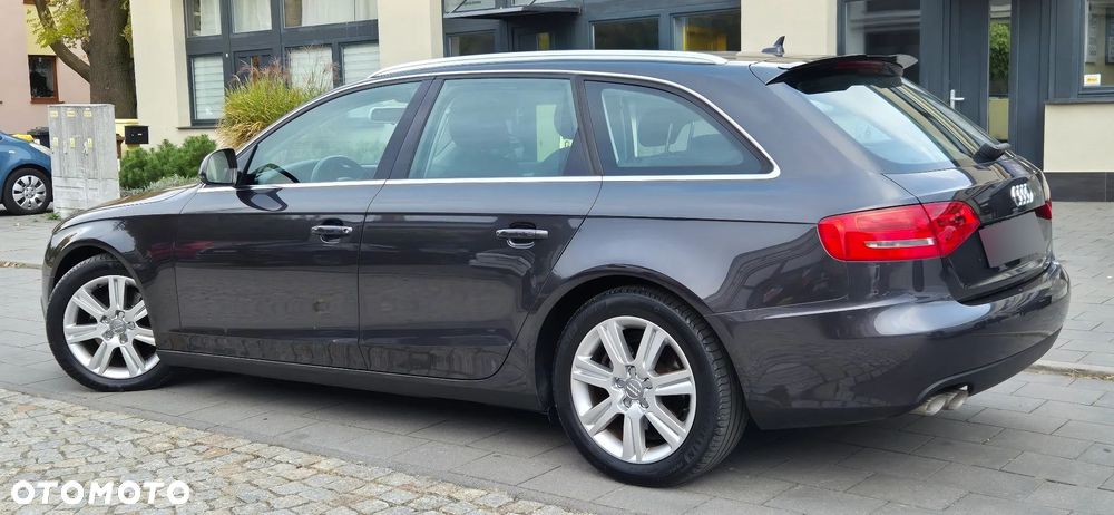 Audi A4 Avant - 25