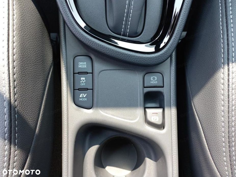 Toyota Yaris Cross Hybrid 1.5 Executive - 11