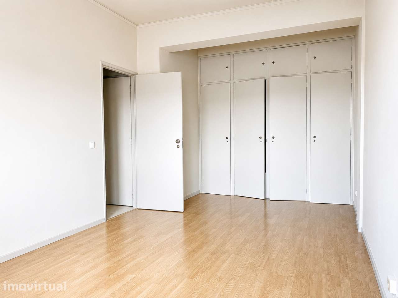 Apartamento T1 em Campolide próximo ao Amoreiras e Metro - Grande imagem: 4/11