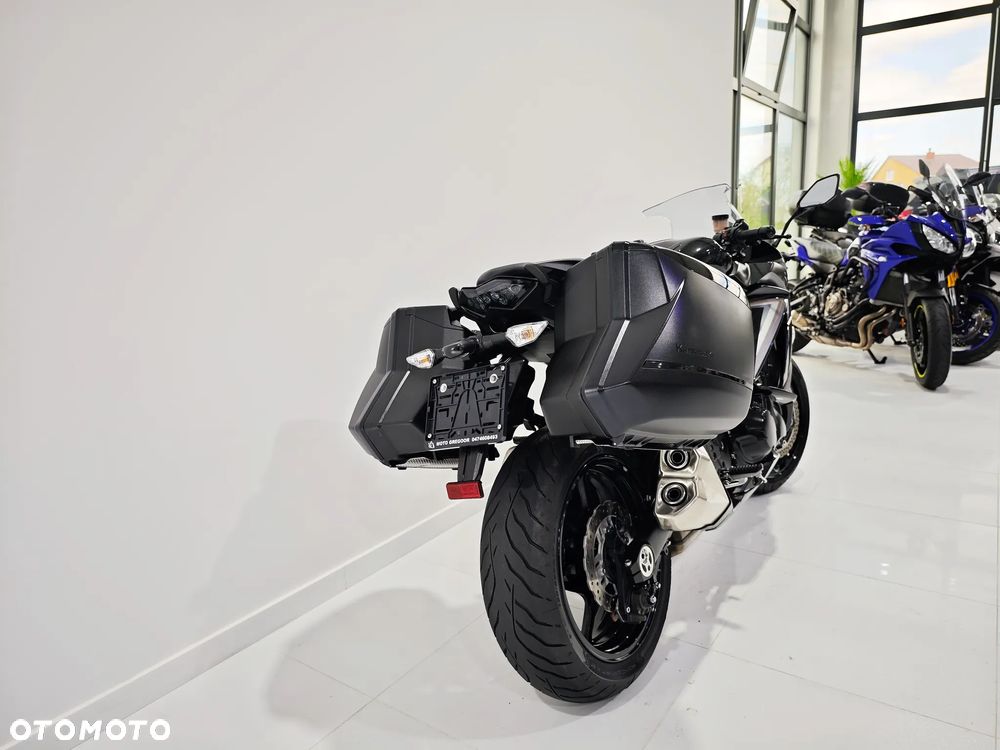 Kawasaki Ninja 1000 SX - 11