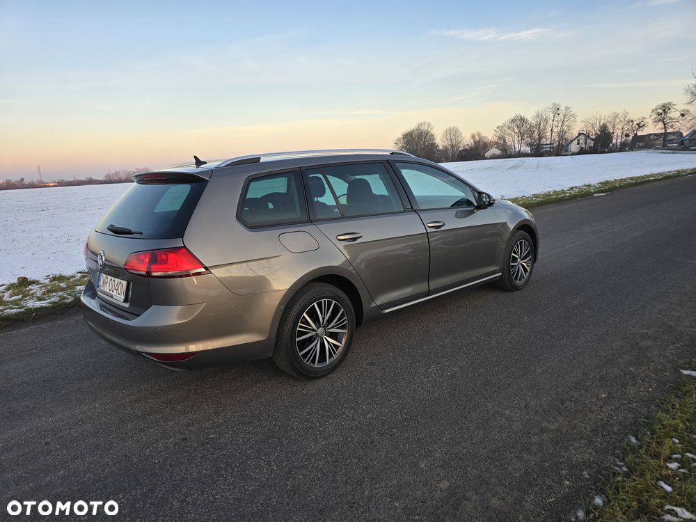 Volkswagen Golf 1.6 TDI BlueMotion Technology Allstar - 11