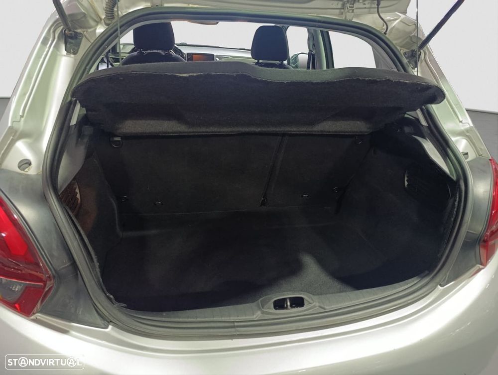 Peugeot 208 1.2 PureTech Allure EAT6 - 9