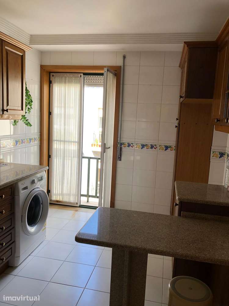 Duplex T3 com Varandas e Vista Salinas no Centro de Aveiro - Grande imagem: 3/20