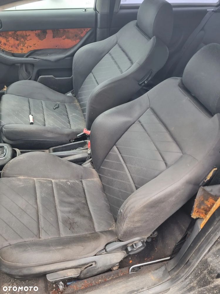 Audi a3 8l lift 3d 1.6 8v AVU lakier LY9B na części - 7