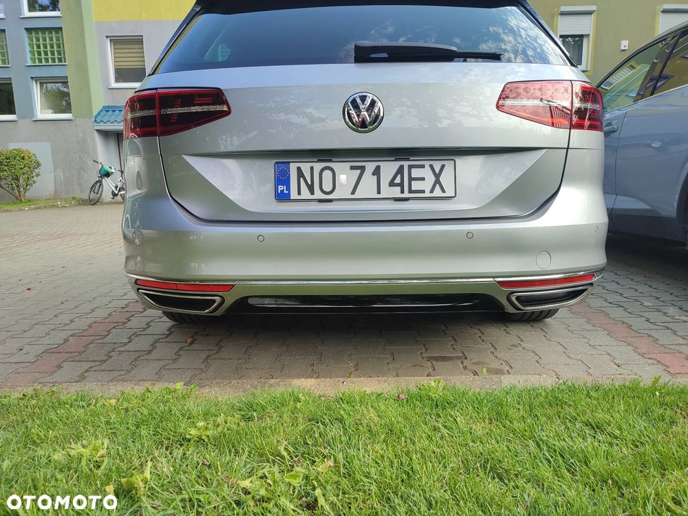 Volkswagen Passat 2.0 TDI SCR DSG Comfortline - 15