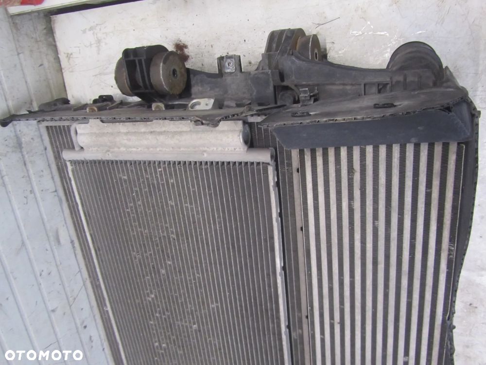 Iveco Daily 16->3.0 HPI EURO 6 komplet chłodnic-obudowa wentylatorów - 5