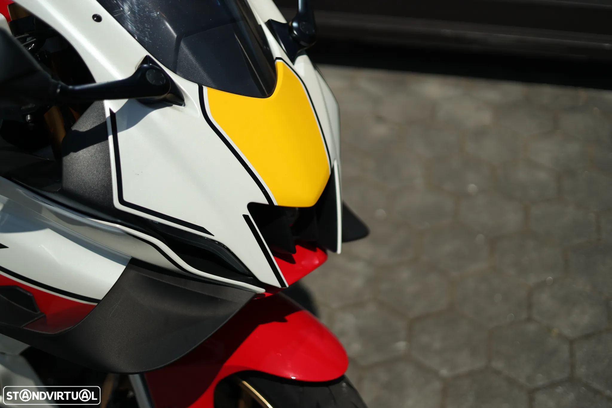 Yamaha YZF R7 World GP 60Th Aniversary - 27
