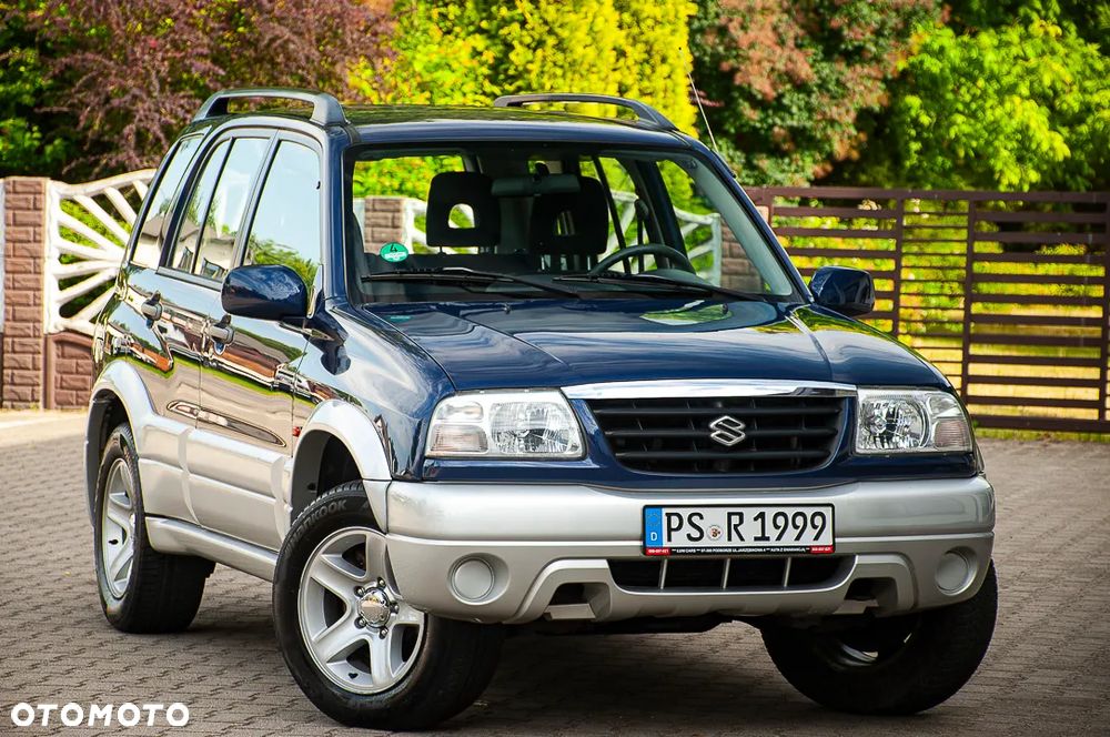Suzuki Grand Vitara 2.0 Comfort - 28