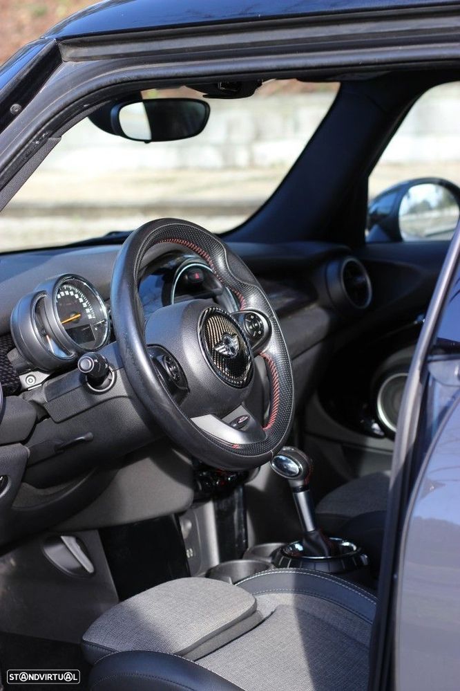 MINI 5 Portas Cooper SD Auto Desportiva - 10