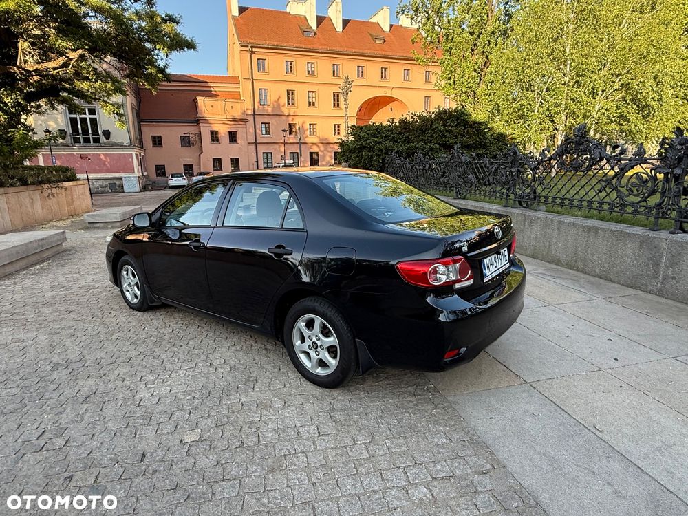 Toyota Corolla 1.6 Premium - 4
