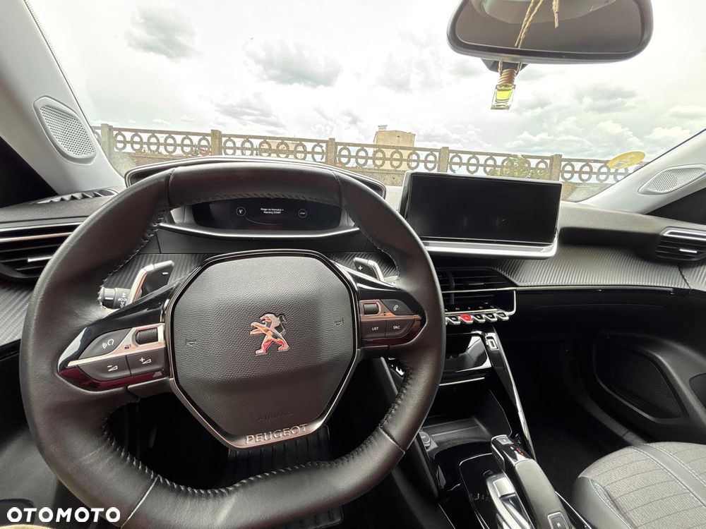 Peugeot 2008 1.5 BlueHDi Allure Pack S&S EAT8 - 21
