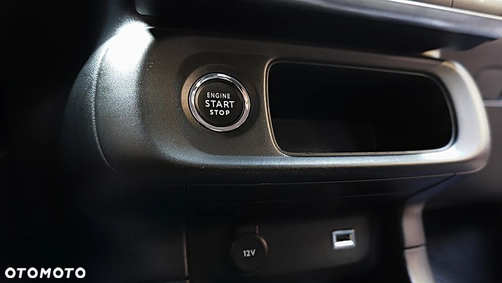 Citroën C3 1.2 PureTech Shine - 29