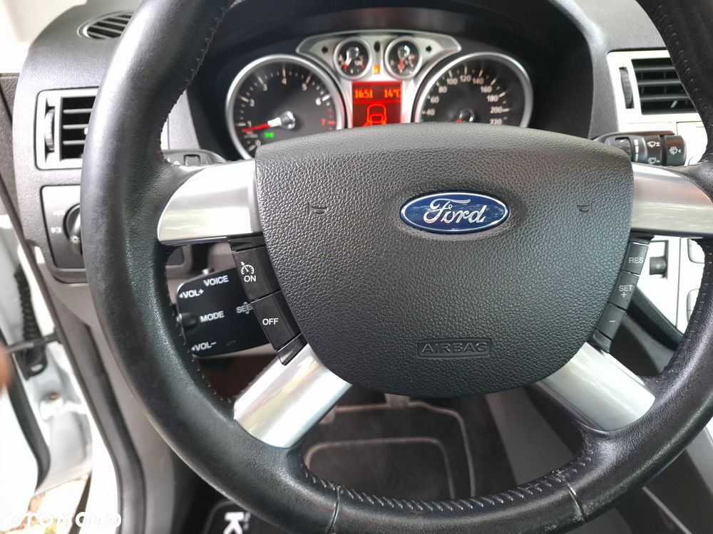 Ford Kuga 2.5 4x4 Individual - 19