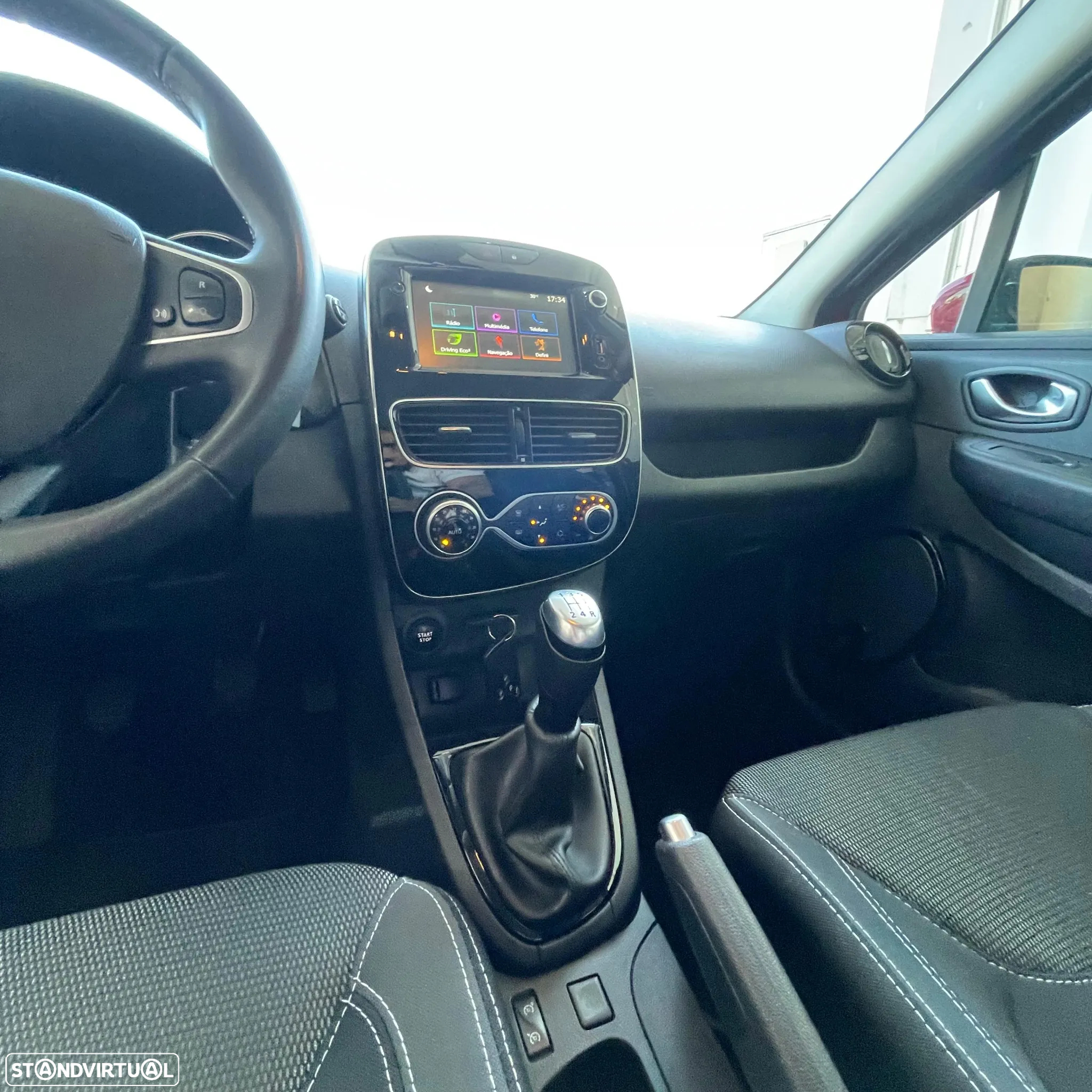 Renault Clio (Energy) TCe 90 Start & Stop LIMITED - 12
