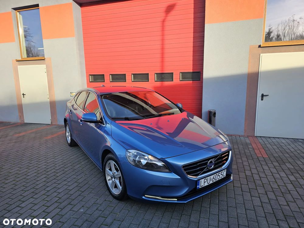 Volvo V40 D4 Summum - 1