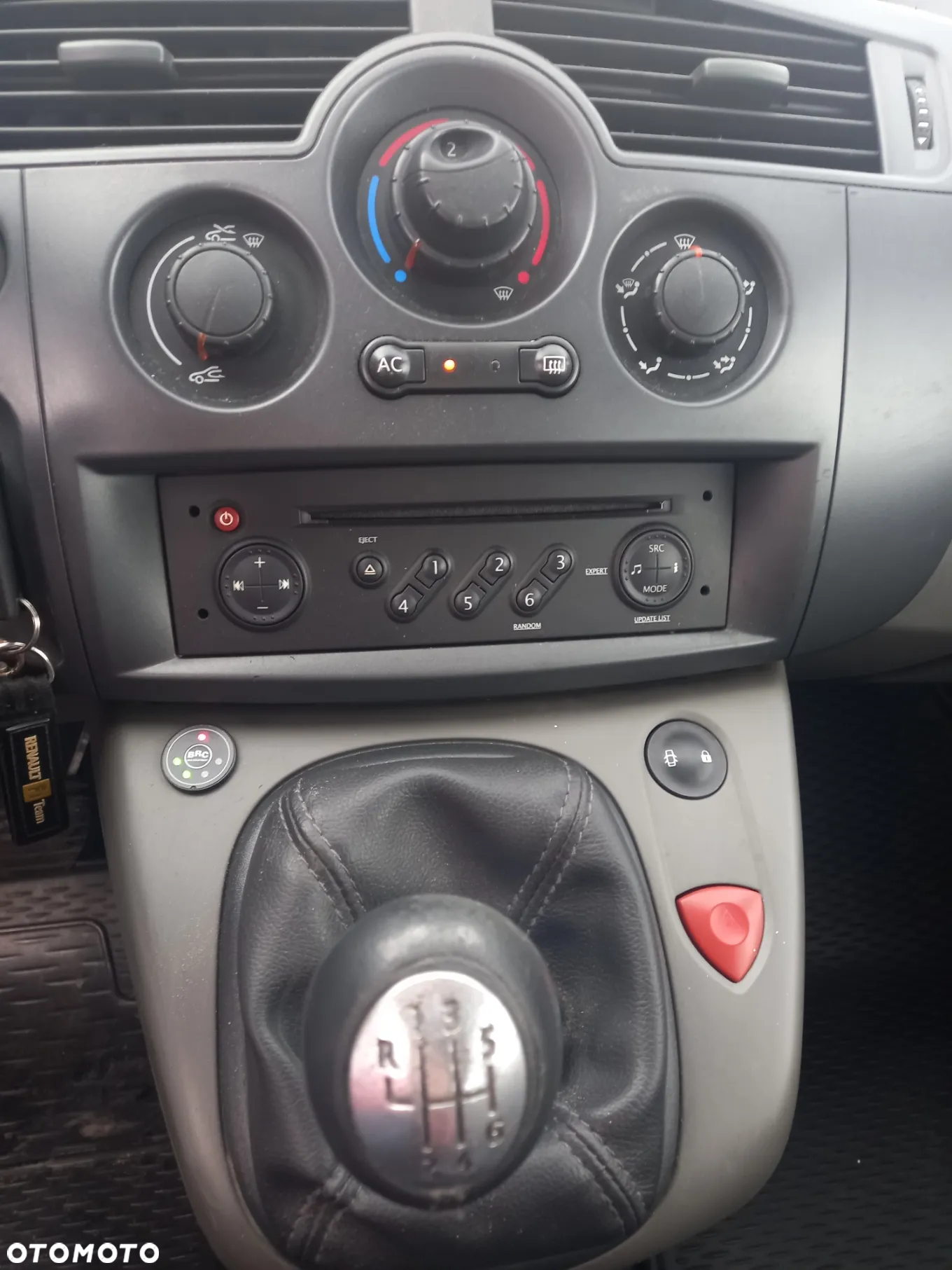 Renault Scenic 1.6 16V Confort Authentique - 4