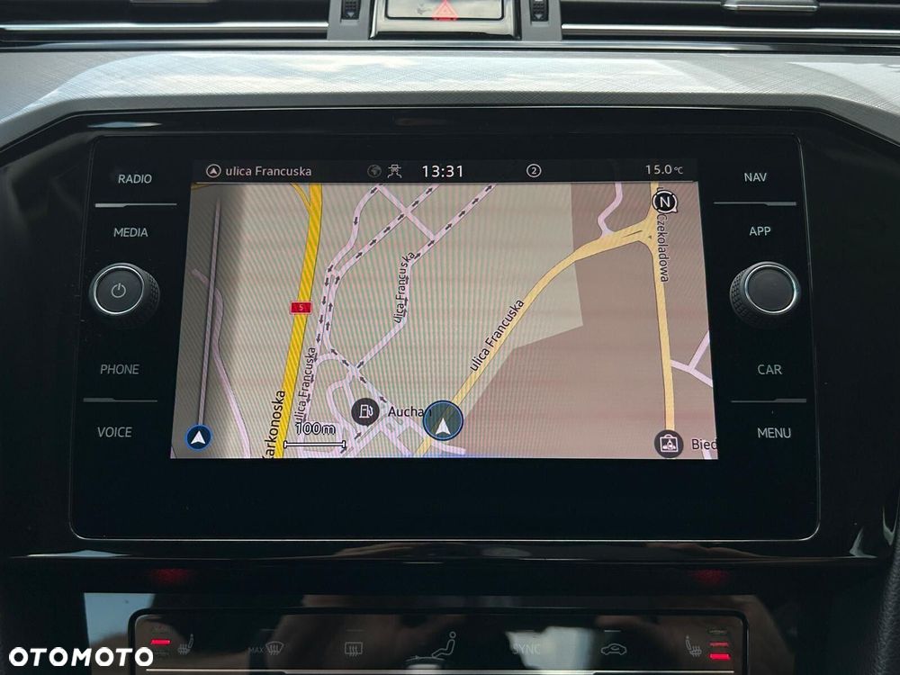 Volkswagen Passat 2.0 TSI Business DSG - 28