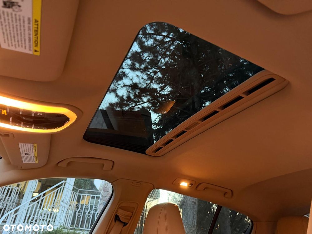 Porsche Panamera 4 PDK - 22