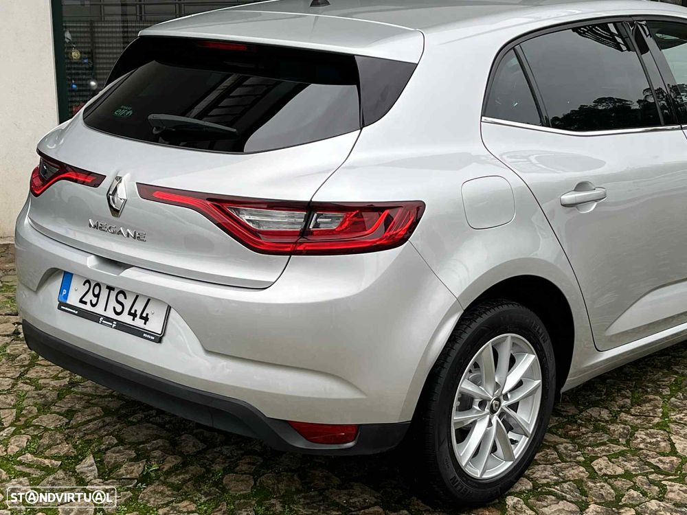 Renault Mégane 1.5 dCi Zen - 6
