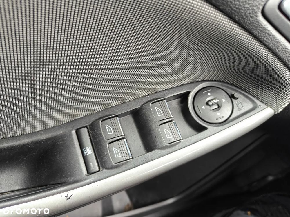 Ford Focus SW 1.6 Ti-VCT Trend - 17