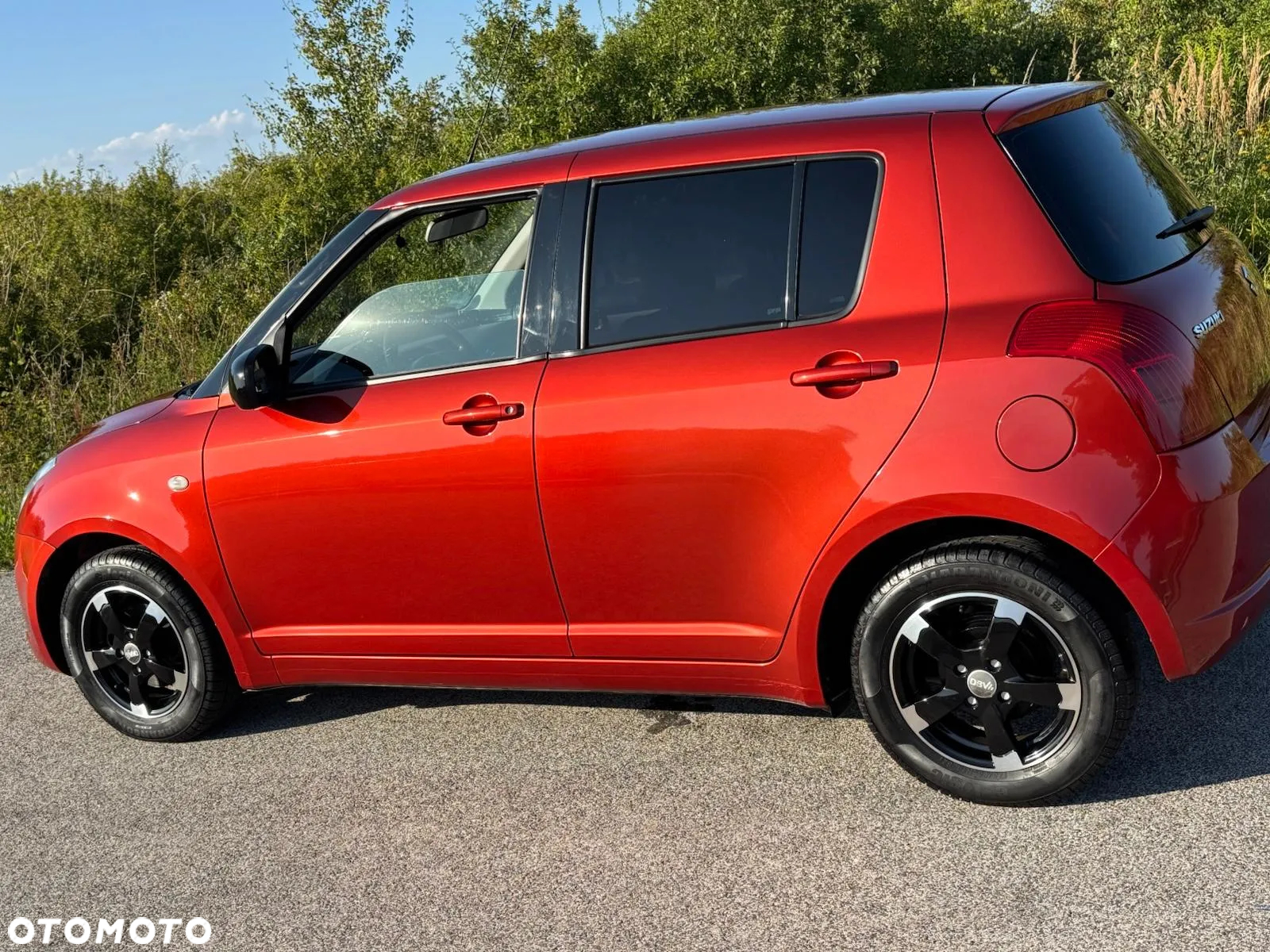 Suzuki Swift 1.3 Sunlight Edition - 4