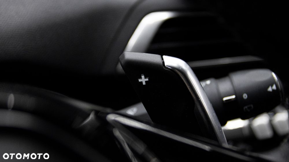 Peugeot 5008 2.0 BlueHDi Allure S&S EAT8 - 22