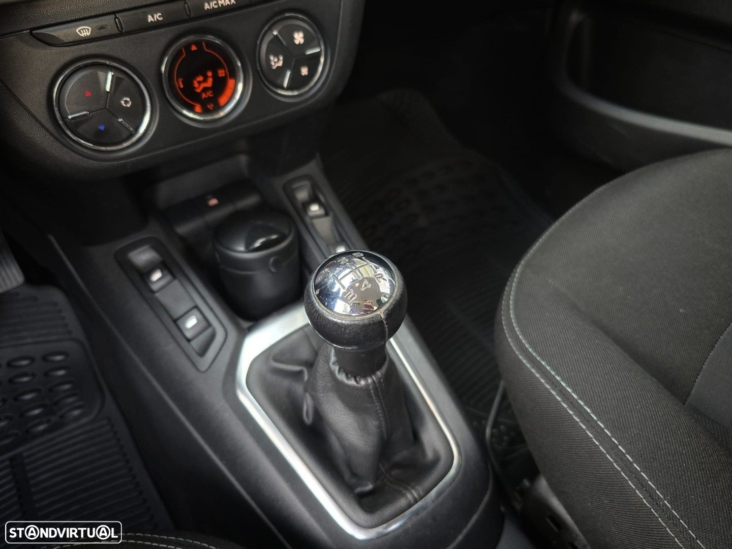 Citroën C-Elysée 1.6 HDi Exclusive - 16