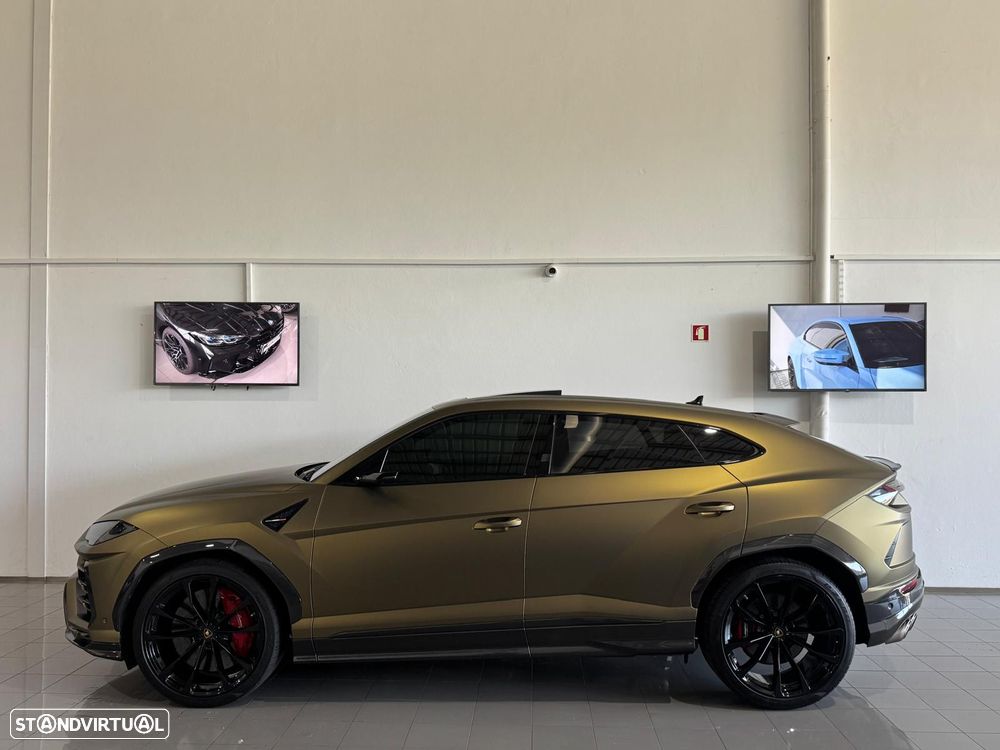 Lamborghini Urus 4.0 V8 - 12