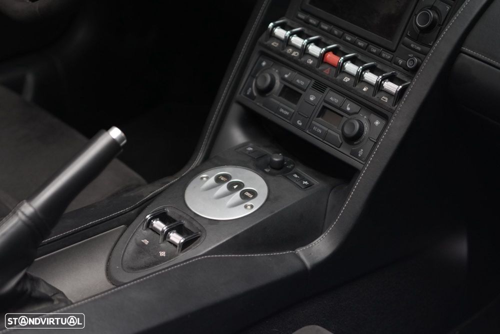 Lamborghini Gallardo LP560-4 Spyder E-Gear - 10