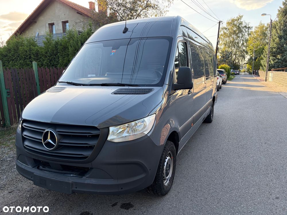 Mercedes-Benz Sprinter - 11