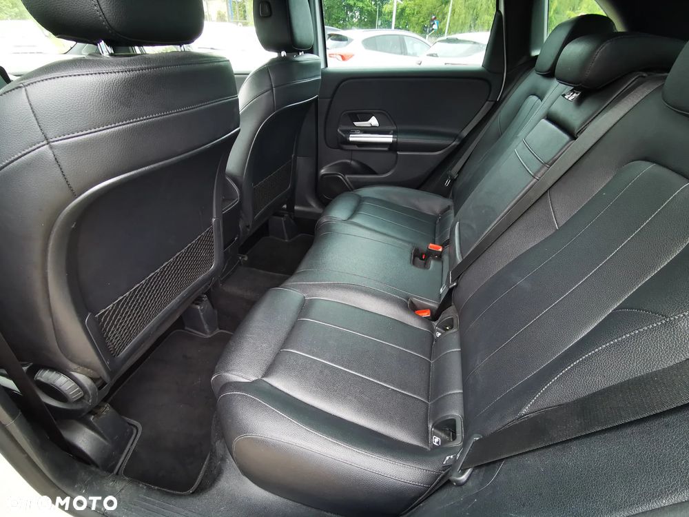 Mercedes-Benz Klasa B 180 d 7G-DCT Progressive - 12