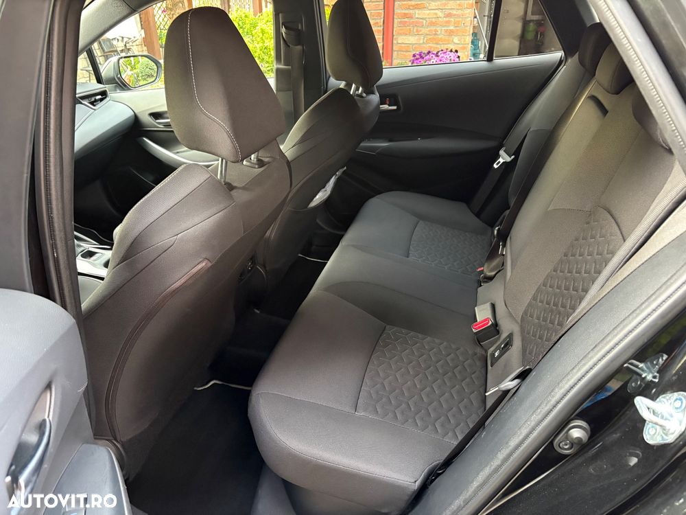 Toyota Corolla - 18