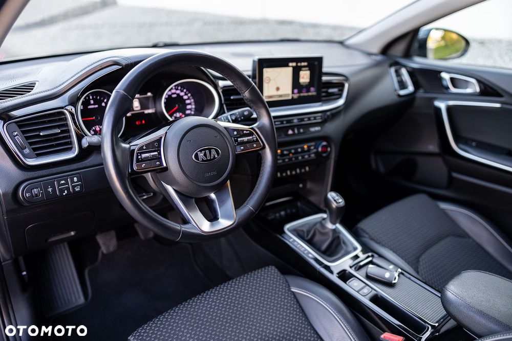 Kia Ceed 1.6 CRDi Platinum Edition - 15