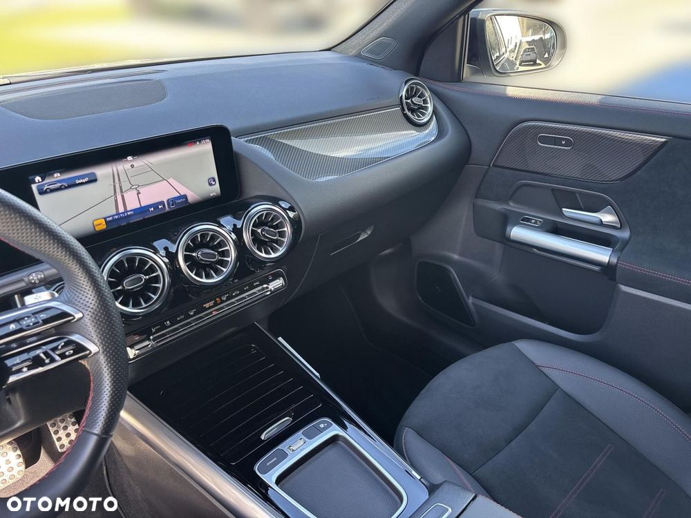 Mercedes-Benz GLA 200 mHEV AMG Line 7G-DCT - 14