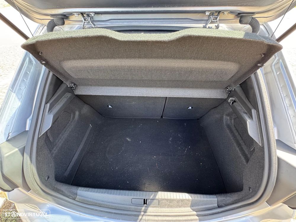 Peugeot 208 PureTech 100 EAT8 Active Pack - 12
