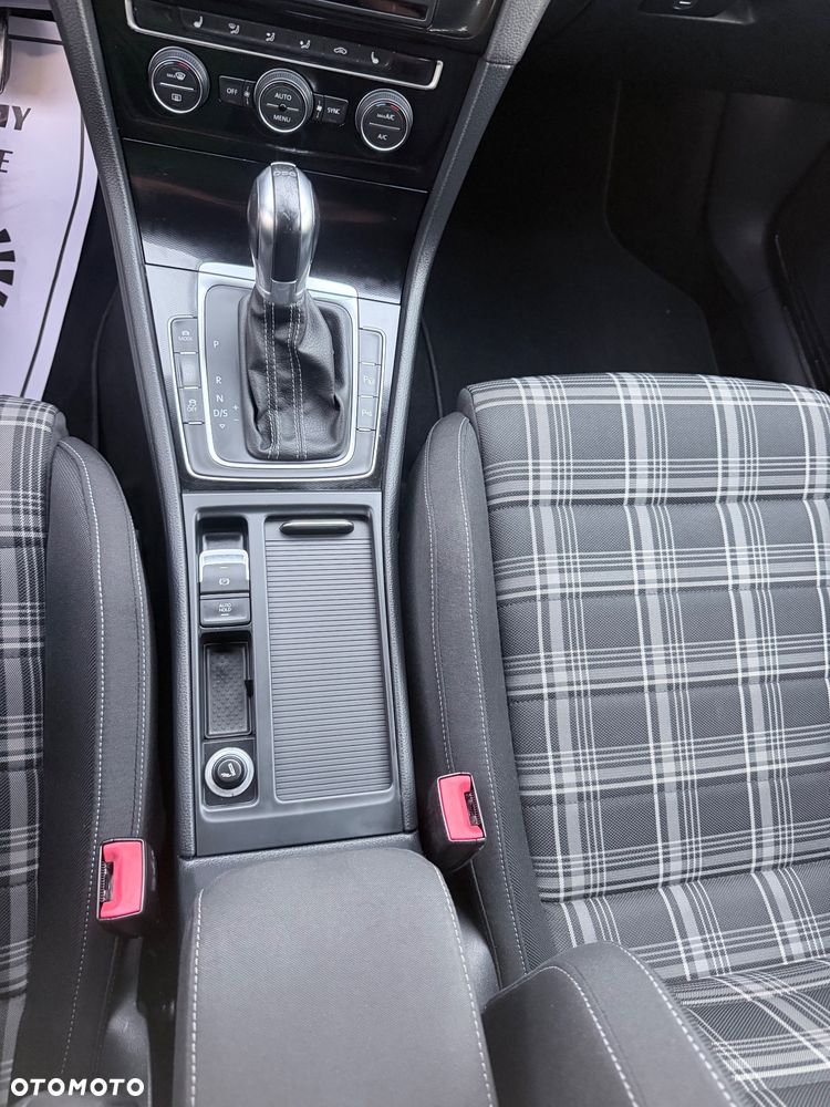 Volkswagen Golf 2.0 TDI BMT GTD DSG - 28
