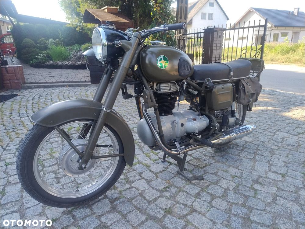 BMW R - 6