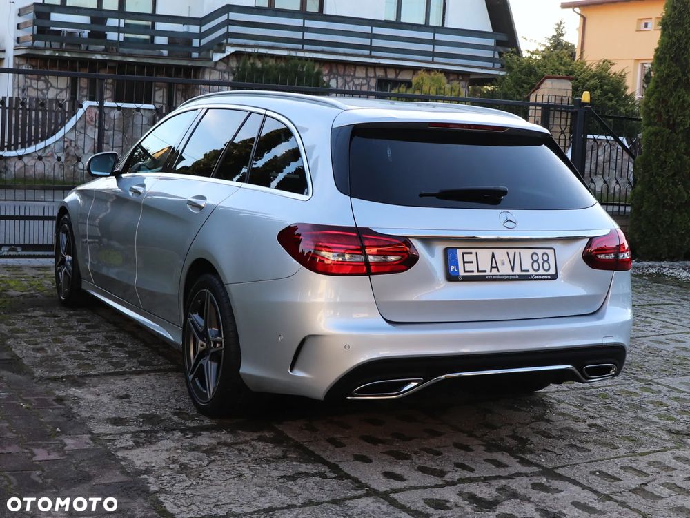 Mercedes-Benz Klasa C 220 d 4Matic T 9G-TRONIC AMG Line - 10