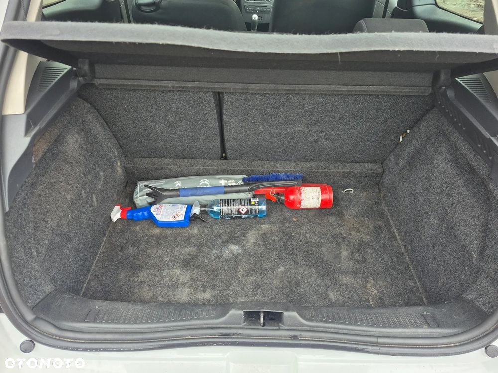 Renault Clio 1.5 dCi Alize - 8